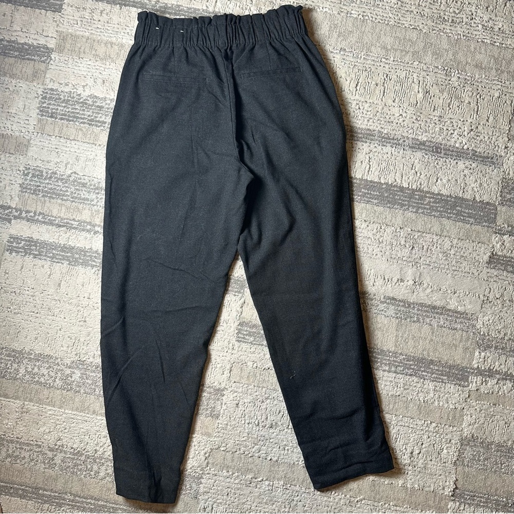 Ann Taylor Black Tapered Pants Women’s Size S – Pull-On Waist, Office Casual - Picture 3 of 6
